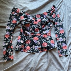 Floral off the shoulder slightly cropped top